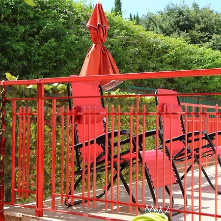 Mondello House Lemon شقة