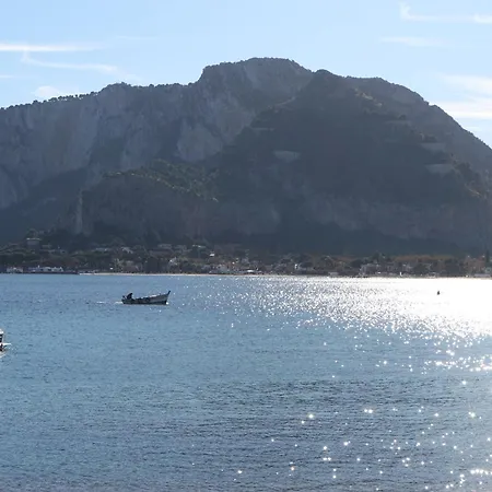 Mondello House Lemon شقة باليرمو